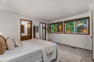 9110 SW Pinebrook St, Tigard, OR 97224 - Photo 12