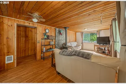 96258 Coos Sumner Ln, Coos Bay, OR 97420 - Photo 22