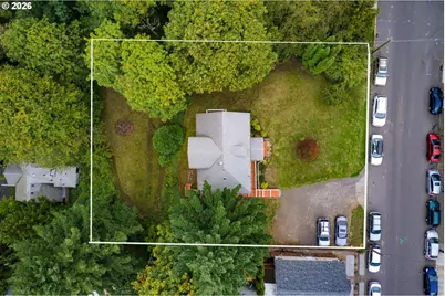 909 SW Gaines St, Portland, OR 97239 - Photo 1