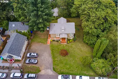 909 SW Gaines St, Portland, OR 97239 - Photo 2