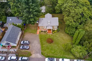 909 SW Gaines St, Portland, OR 97239 - Photo 2