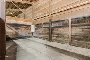 2212 SE Powells Rd, Corvallis, OR 97333 - Photo 36