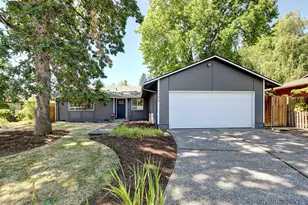 16380 SE Sterling Cir, Milwaukie, OR 97267 - Photo 2