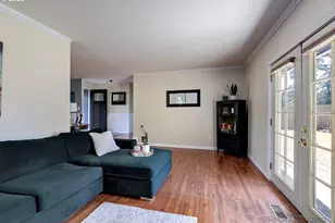 16380 SE Sterling Cir, Milwaukie, OR 97267 - Photo 8