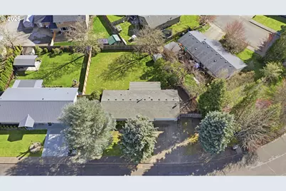 1986 SW Tamarack St, McMinnville, OR 97128 - Photo 24