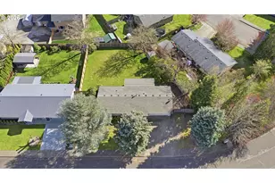 1986 SW Tamarack St, McMinnville, OR 97128 - Photo 24