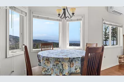 18484 Carpenterville Rd, Brookings, OR 97415 - Photo 12