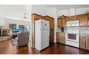 18484 Carpenterville Rd, Brookings, OR 97415 - Photo 14