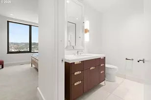 550 SW 10th Ave, Portland, OR 97205 - Photo 30