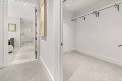 550 SW 10th Ave #2301, Portland, OR 97205 - Photo 14