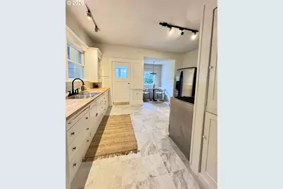 9115 N Portsmouth Ave, Portland, OR 97203 - Photo 12