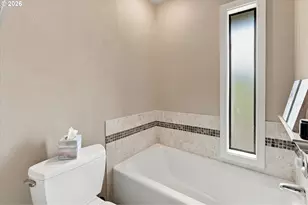 2461 Park Hill Dr, Longview, WA 98632 - Photo 18