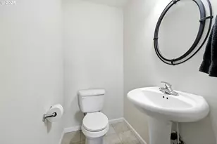 895 SW 170th Ave, Beaverton, OR 97006 - Photo 14