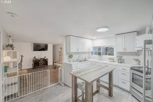 2012 Kennedy Circle, Keizer, OR 97303 - Photo 4