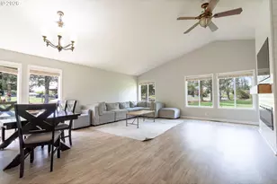 1140 NE Clover Valley Ct, Salem, OR 97317 - Photo 6