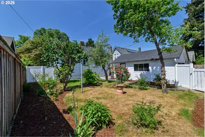 6302 N Kerby Ave, Portland, OR 97217 - Photo 34