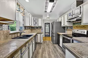 625 NE 6th Ave, Estacada, OR 97023 - Photo 14