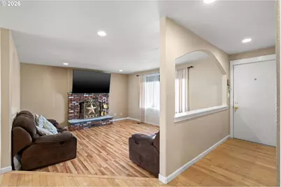 825 W Division Ave, Hermiston, OR 97838 - Photo 8