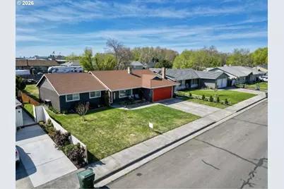 825 W Division Ave, Hermiston, OR 97838 - Photo 26