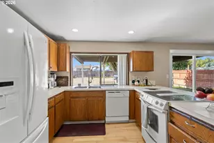 825 W Division Ave, Hermiston, OR 97838 - Photo 16