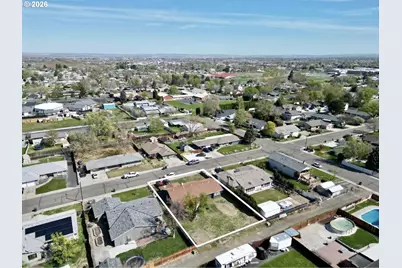 825 W Division Ave, Hermiston, OR 97838 - Photo 26