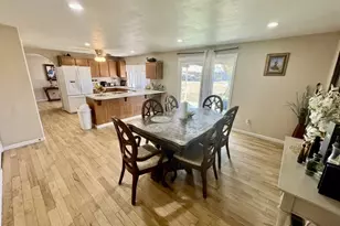 825 W Division Ave, Hermiston, OR 97838 - Photo 8