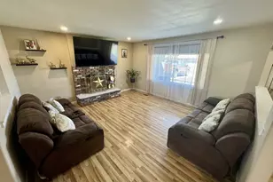 825 W Division Ave, Hermiston, OR 97838 - Photo 4