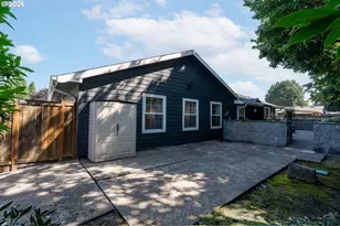 5624 NE Farmcrest St, Hillsboro, OR 97124 - Photo 38