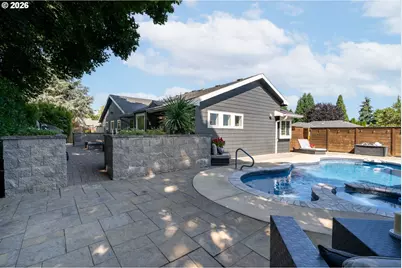 5624 NE Farmcrest St, Hillsboro, OR 97124 - Photo 34