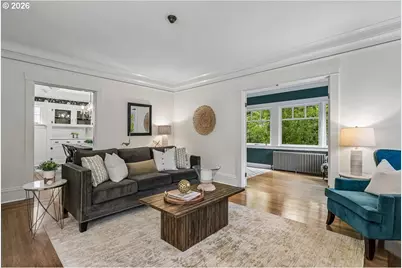 2352 SW Market Street Dr, Portland, OR 97201 - Photo 12