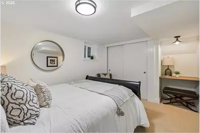 2352 SW Market Street Dr, Portland, OR 97201 - Photo 40