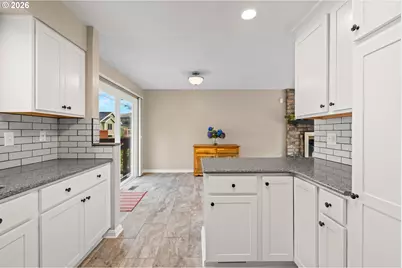 1101 NE 188th Ave, Portland, OR 97230 - Photo 8