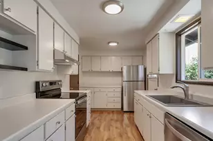 12406 SE Sequoia Ave, Milwaukie, OR 97222 - Photo 16