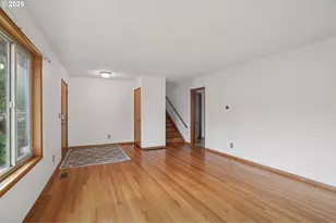 3425 SE 159th Ave, Portland, OR 97236 - Photo 6