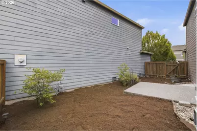879 SW Windrose Ter, Beaverton, OR 97003 - Photo 28