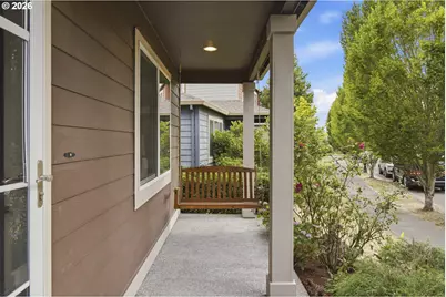 879 SW Windrose Ter, Beaverton, OR 97003 - Photo 4