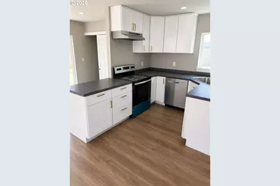 550 19th St, Springfield, OR 97477 - Photo 2