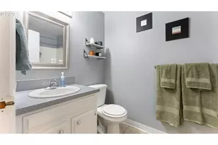 5593 SE Sugar Plum St, Salem, OR 97306 - Photo 14
