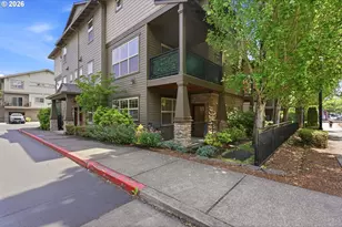 627 NE Garswood Ln, Hillsboro, OR 97006 - Photo 2