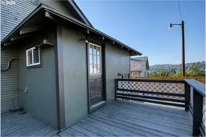 724 SW 3rd St, Pendleton, OR 97801 - Photo 10