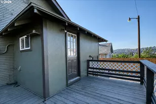 724 SW 3rd St, Pendleton, OR 97801 - Photo 10