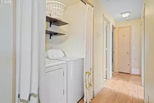 9339 SE Madison St, Portland, OR 97216 - Photo 36