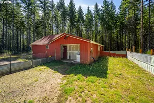 20462 S Young Rd, Molalla, OR 97038 - Photo 10