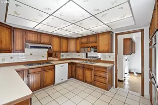 2200 Sheridan Dr, Vancouver, WA 98661 - Photo 14