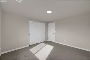 5679 Magnificence Wy, Eugene, OR 97402 - Photo 28