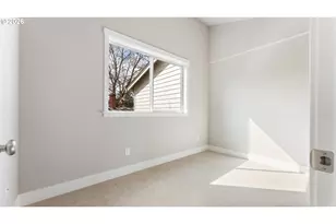 9410 N Saint Louis Ave, Portland, OR 97203 - Photo 14