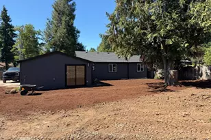 33719 Row River Rd, Cottage Grove, OR 97424 - Photo 38