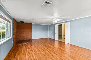 2248 La Canada Dr, Roseburg, OR 97470 - Photo 2