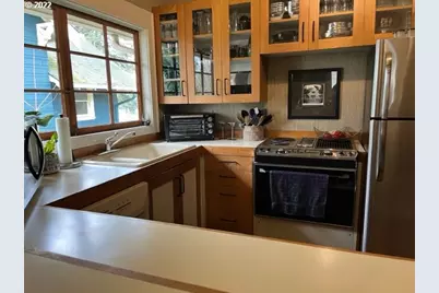 2223 NE 9th Ave, Portland, OR 97212 - Photo 20