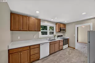 1751 Milligan Ave, Coos Bay, OR 97420 - Photo 10